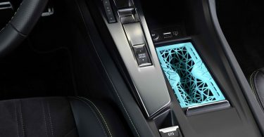 A Peugeot criou uma gama de acessórios específicos para o novo Peugeot 308 fabricada através da tecnologia de impressão 3D.