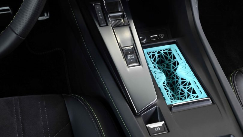 A Peugeot criou uma gama de acessórios específicos para o novo Peugeot 308 fabricada através da tecnologia de impressão 3D.