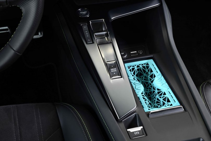 A Peugeot criou uma gama de acessórios específicos para o novo Peugeot 308 fabricada através da tecnologia de impressão 3D.
