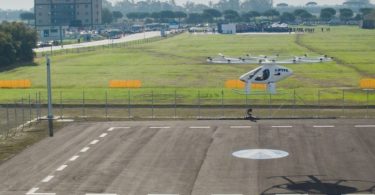 Volocopter conclui voo de teste tripulado no espaço aéreo italiano