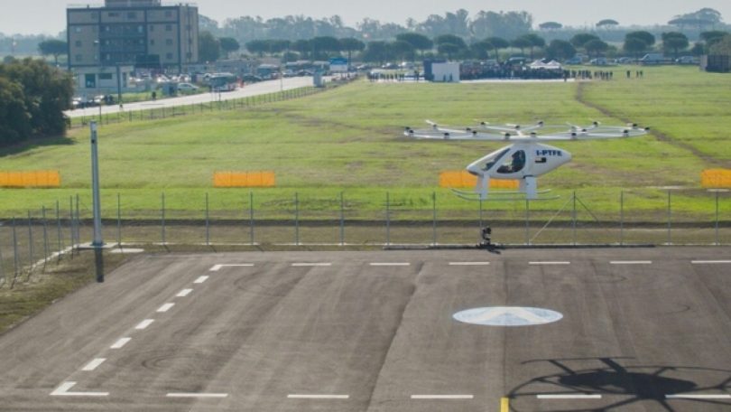 Volocopter conclui voo de teste tripulado no espaço aéreo italiano