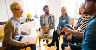 Empresas com programas de formação têm colaboradores mais felizes e são mais rentáveis