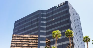 Zoom dá mais um passo no setor dos contact centers e investe na Observe.ai