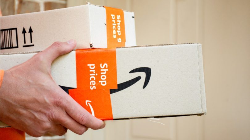 Amazon acusada de greenwashing e de usar mais plástico do que realmente diz