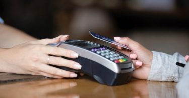 Transações aumentam e contactless regista “aumento histórico” com o desconfinamento