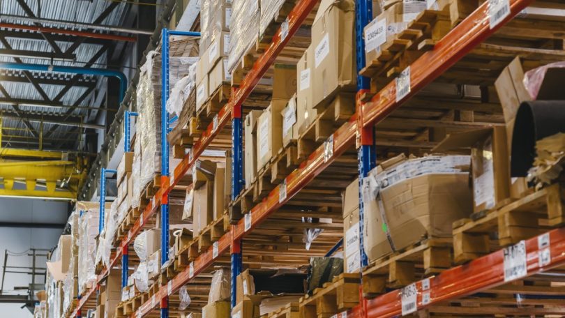 Take-up de espaços nos setores industrial e logística apenas desceu 6% em 2022