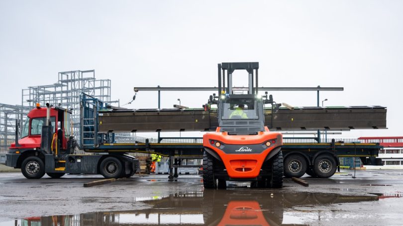 Linde Material Handling aposta em empilhadores contrapesados elétricos