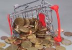 Incerteza económica pode resultar em queda de margens para supermercados