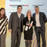Trofeu Call Center Qualidade de Serviço Atendimento Telefónico de 1 até 4 posições – ManpowerGroup Portugal com a Linha Associação DNS.PT