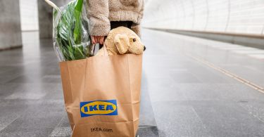 IKEA gera mais de 44 mil milhões de euros em 2023 e reduz pegada carbónica em 24,3%