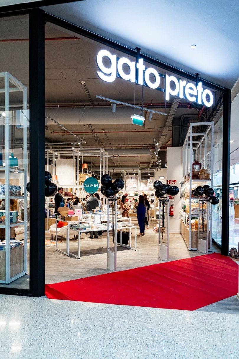 Nova loja do Gato Preto no Centro Comercial UBBO