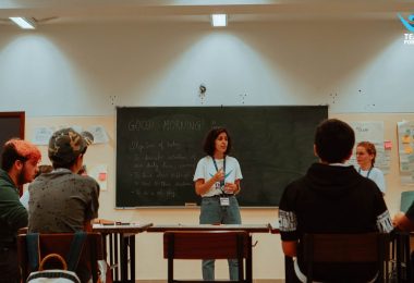 Comunidades desfavorecidas: Sonae e Teach for Portugal vão recrutar 75 mentores